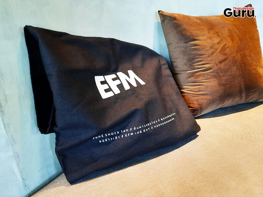 กระเป๋าผ้า ทรงย่ามสะพายข้าง พิมพ์แบรนด์ EFM