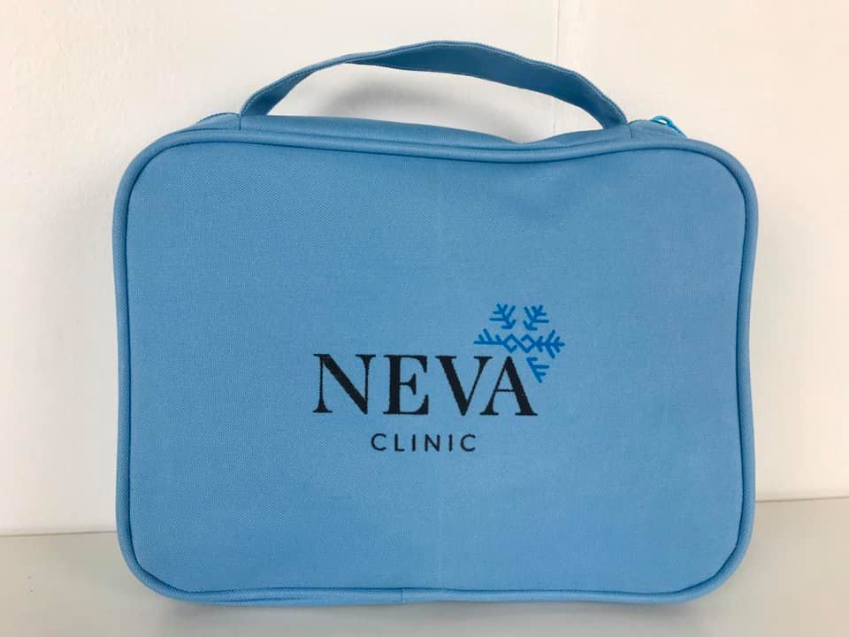 รับผลิต กระเป๋าผ้า ใส่เครื่องสำอาง ผ้า 600D ให้กับ NEVA